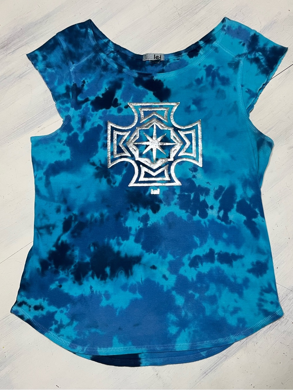 Vintage Y2K l.e.i. Tie Dye Iron Cross Graphic Cap Sleeve T-Shirt